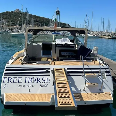 Boat & Breakfast * Punta Ala
